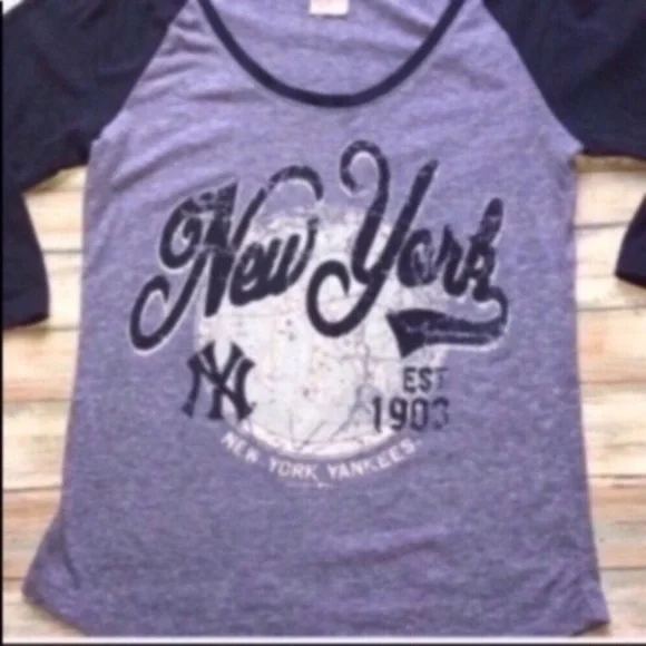 MLB New York Yankees 3/4 Sleeve Baseball Tee - Picture 4 of 5
